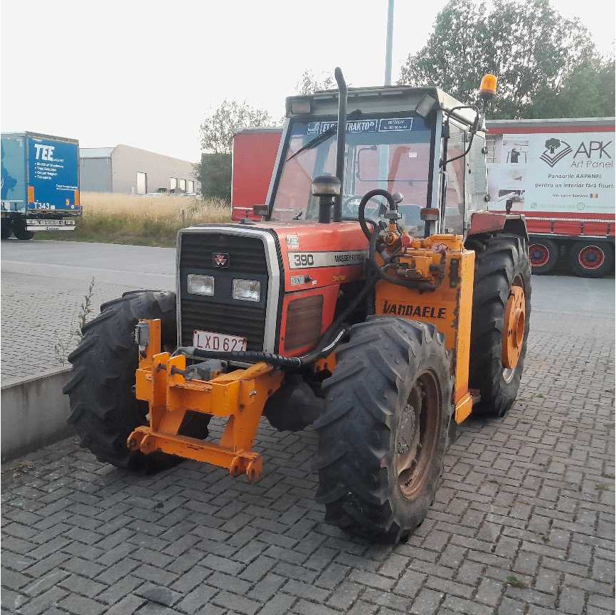 Massey Ferguson MF 390 4WD - Tracteur agricole: photos 1 Massey Ferguson MF 390 4WD - Tracteur agricole: photos 1