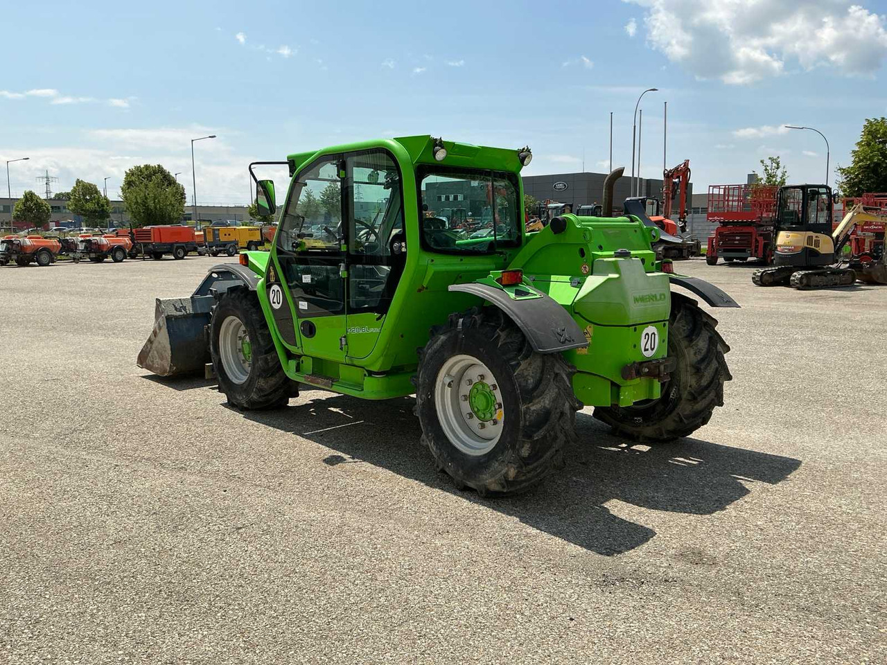 Merlo P28.8 Plus - Chargeuse sur pneus: photos 3 Merlo P28.8 Plus - Chargeuse sur pneus: photos 3