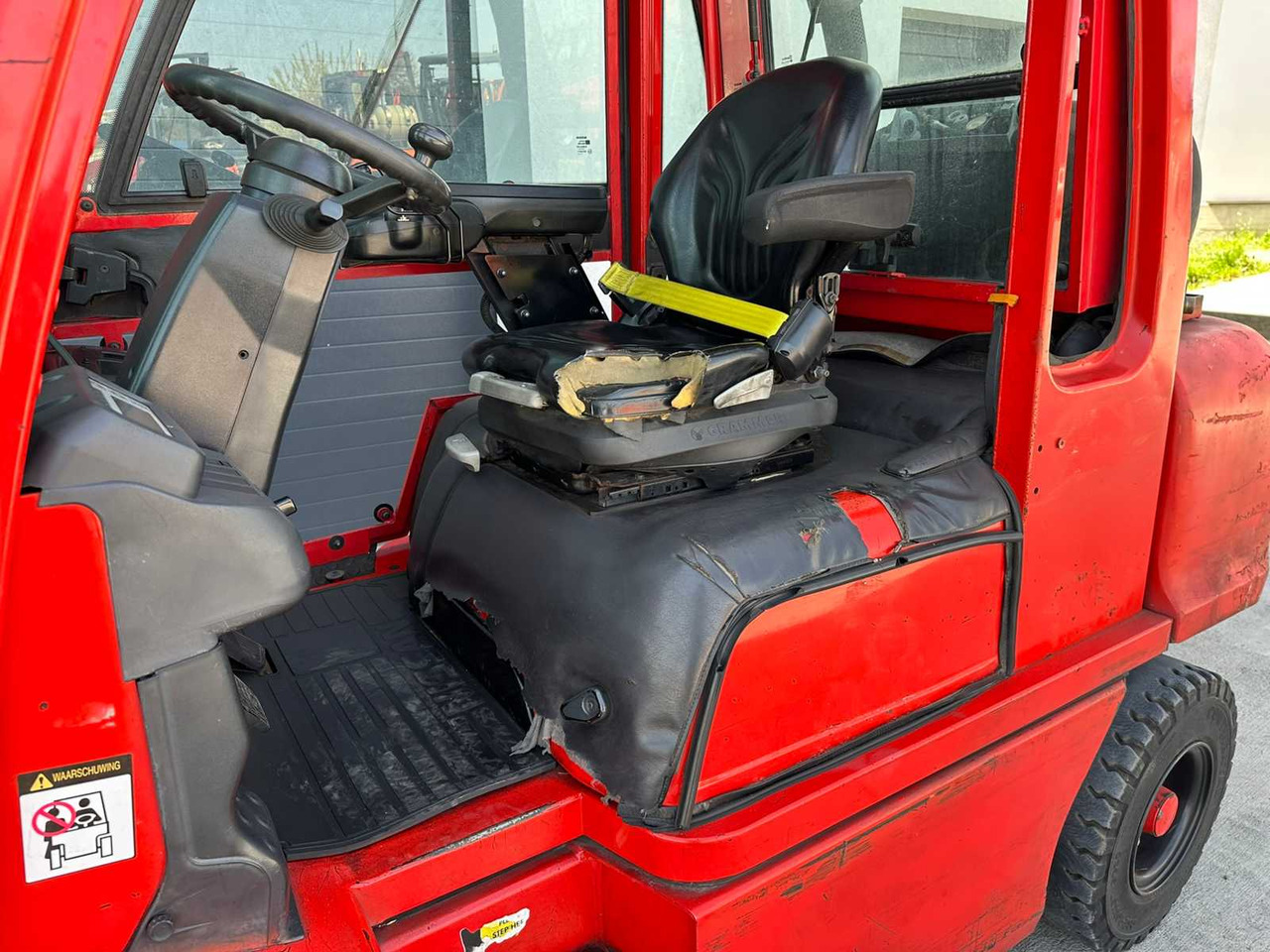 NISSAN - UG1D2A30LQ - FORKLIFT TRUCKS - 2008 - Chariot élévateur: photos 4 NISSAN - UG1D2A30LQ - FORKLIFT TRUCKS - 2008 - Chariot élévateur: photos 4