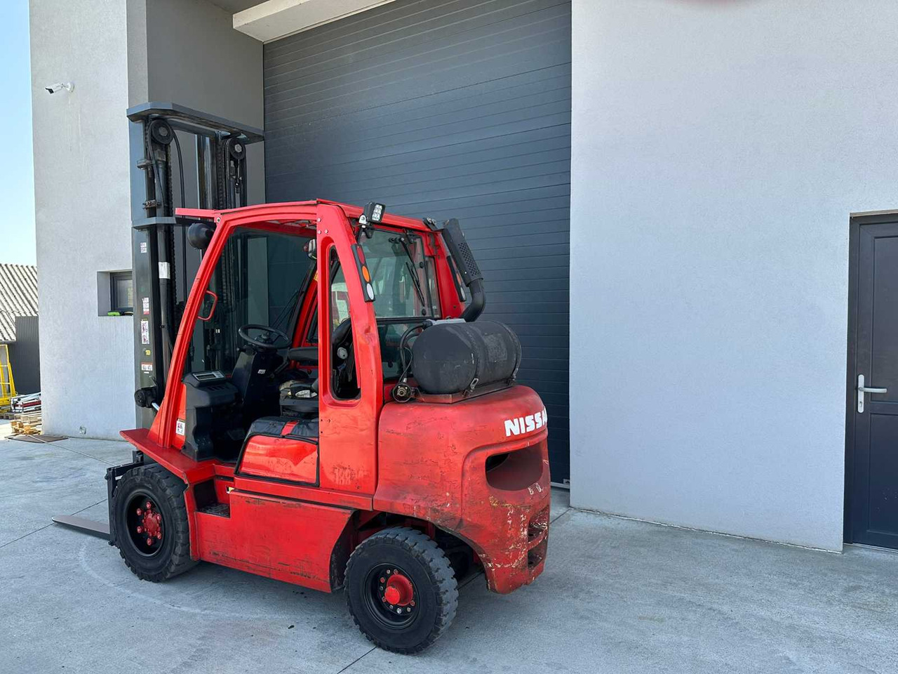 NISSAN - UG1D2A30LQ - FORKLIFT TRUCKS - 2008 - Chariot élévateur: photos 3 NISSAN - UG1D2A30LQ - FORKLIFT TRUCKS - 2008 - Chariot élévateur: photos 3
