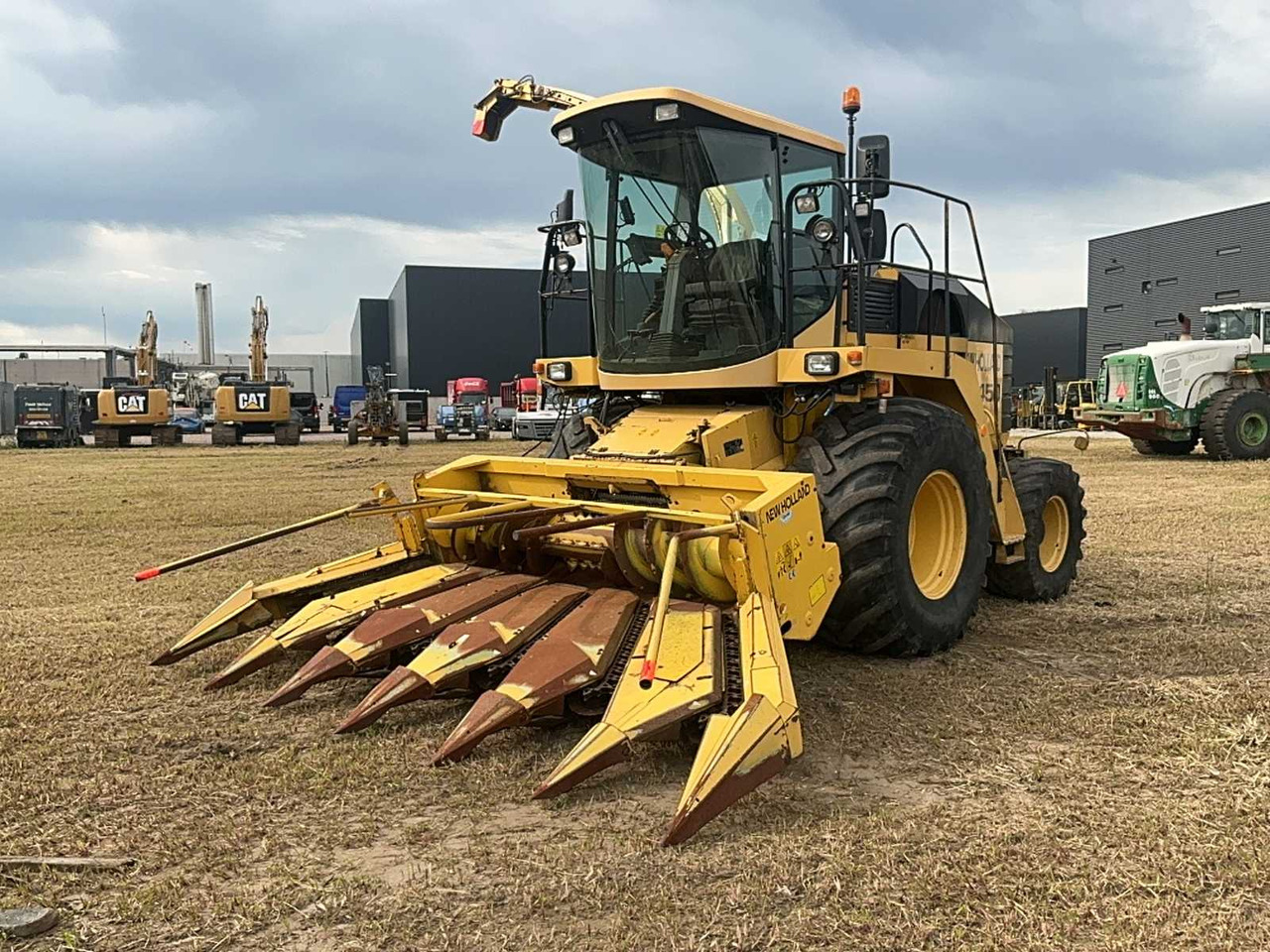 New holland FX450 - Ensileuse: photos 1 New holland FX450 - Ensileuse: photos 1