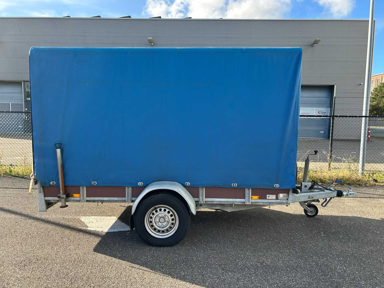 SARIS HB335 HOOD TRAILER 750KG. - Remorque: photos 4 SARIS HB335 HOOD TRAILER 750KG. - Remorque: photos 4