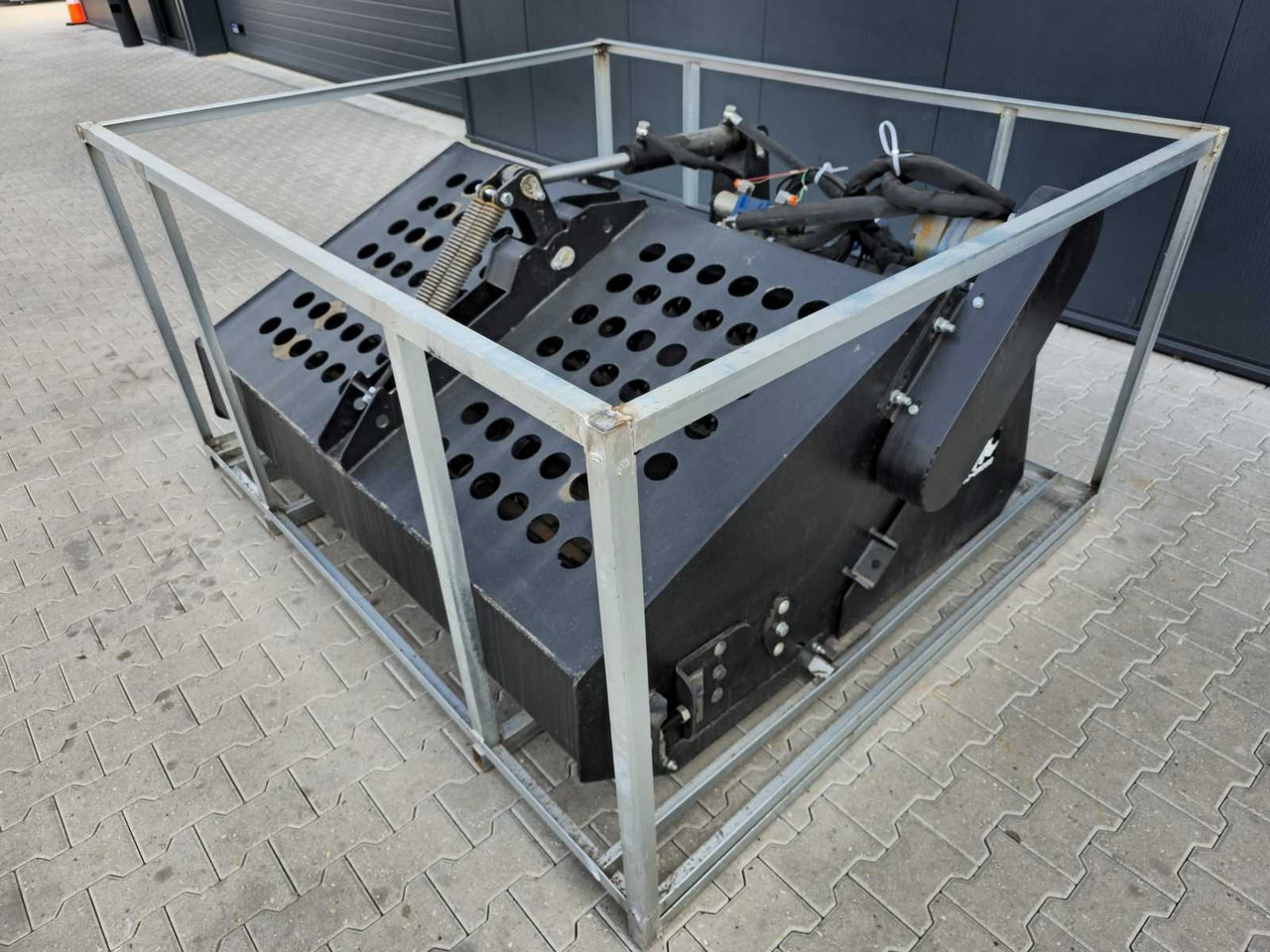 Rhino-cross Landscape rake - Outils du sol: photos 4 Rhino-cross Landscape rake - Outils du sol: photos 4