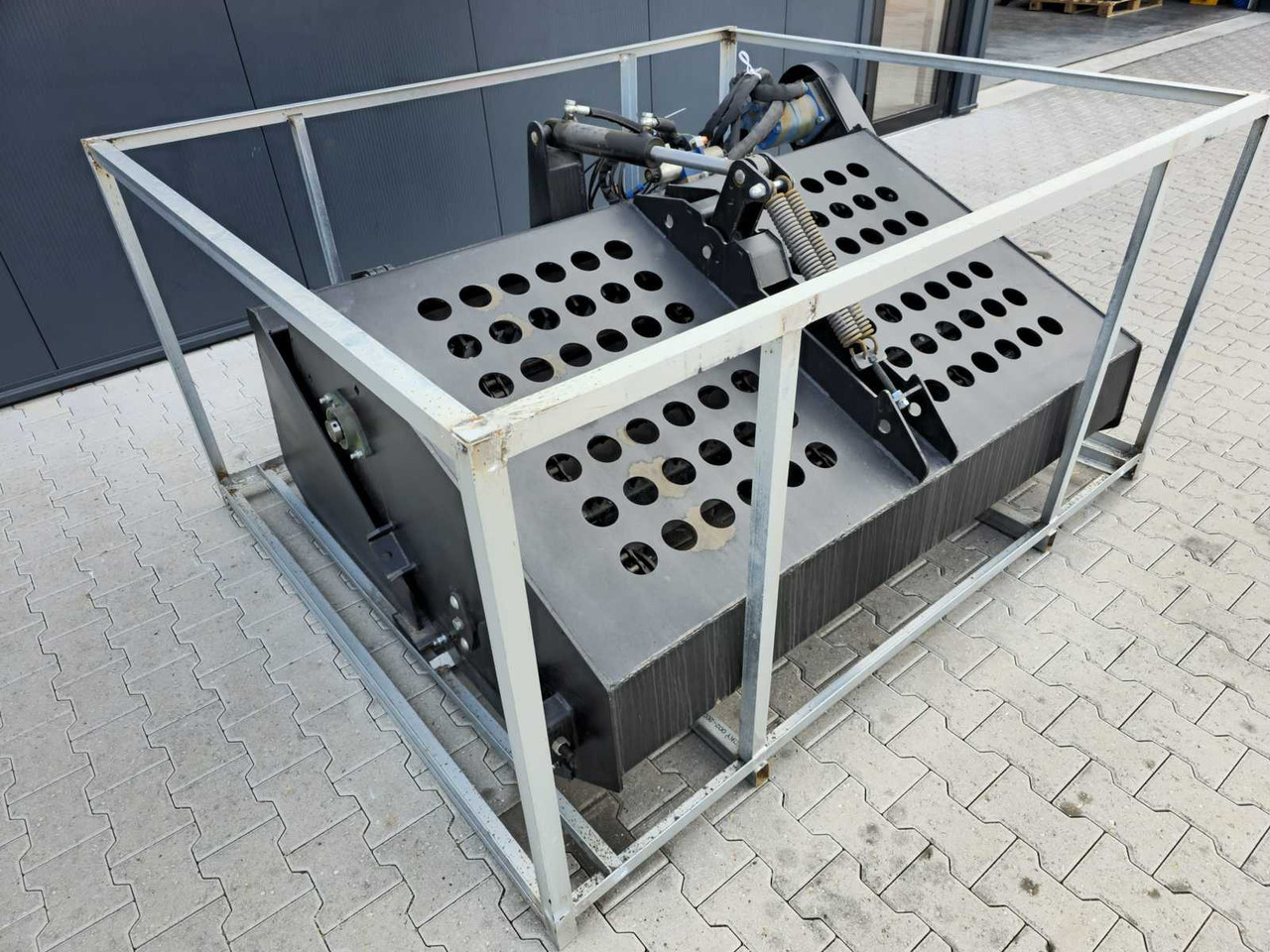 Rhino-cross Landscape rake - Outils du sol: photos 3 Rhino-cross Landscape rake - Outils du sol: photos 3