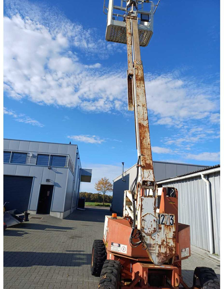 SNORKELIFT UNO 41E 12.4 METER AERIAL PLATFORM - Nacelle: photos 3 SNORKELIFT UNO 41E 12.4 METER AERIAL PLATFORM - Nacelle: photos 3