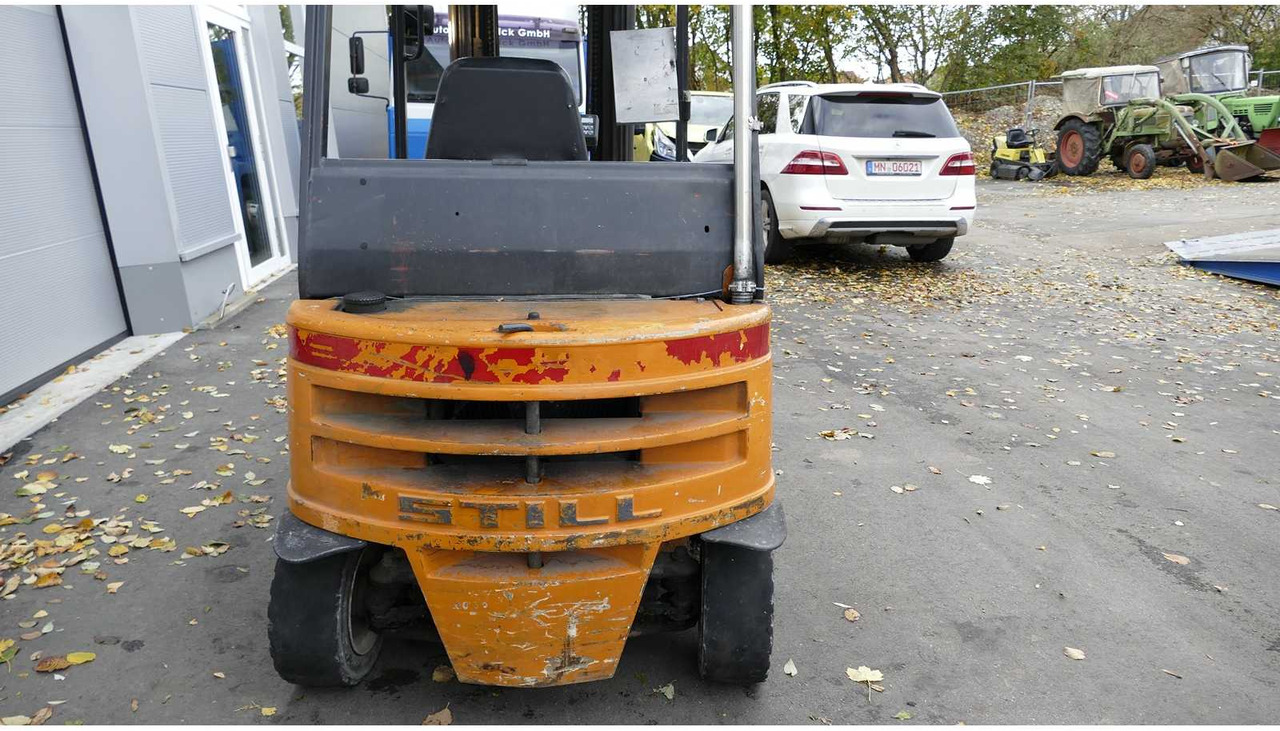 Chariot élévateur STILL - R70-16 - 2002 - FORKLIFT: photos 11