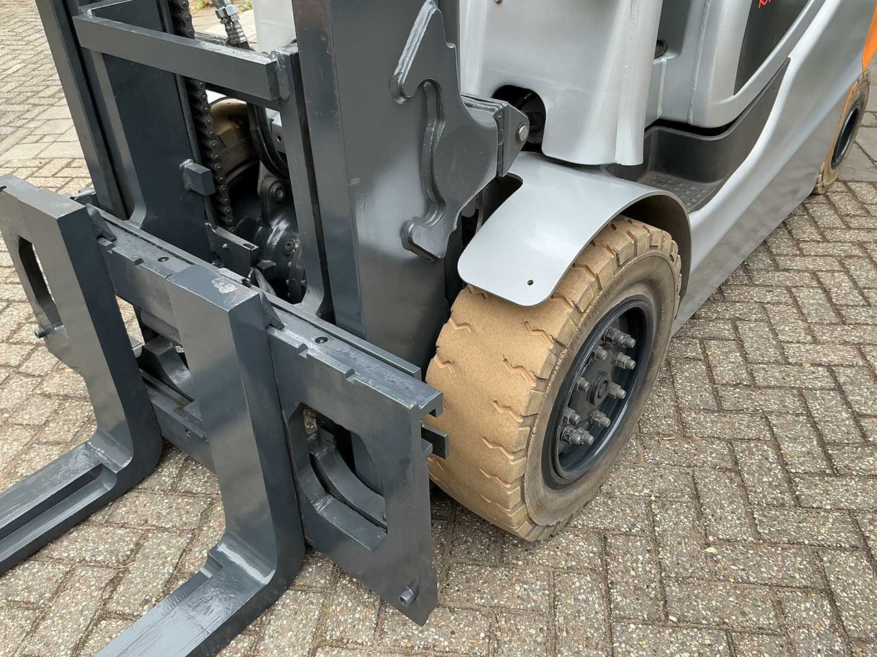 STILL - RX60-40 - FORKLIFT TRUCKS - 2017 - Chariot élévateur: photos 4 STILL - RX60-40 - FORKLIFT TRUCKS - 2017 - Chariot élévateur: photos 4