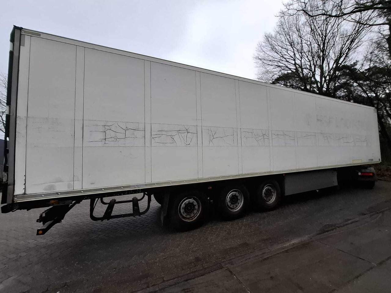2015 SCHMITZ CARGOBULL SCB*S3B SEMI-TRAILER / REFRIGERATED TRAILER - Semi-remorque: photos 1 2015 SCHMITZ CARGOBULL SCB*S3B SEMI-TRAILER / REFRIGERATED TRAILER - Semi-remorque: photos 1