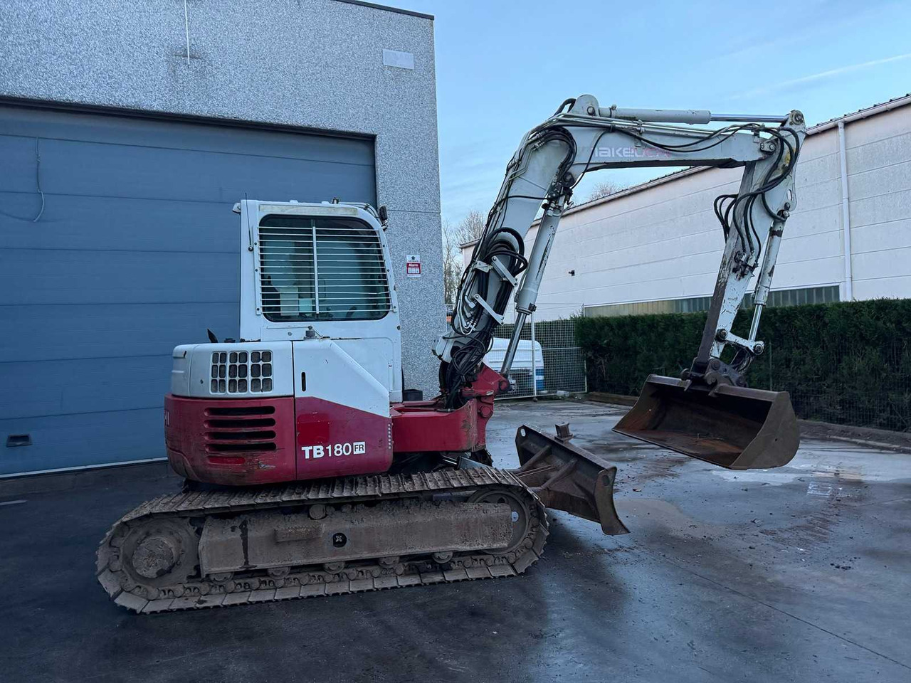 TAKEUCHI - 2008 - TB180 FR - CRAWLER EXCAVATOR - Pelle: photos 3 TAKEUCHI - 2008 - TB180 FR - CRAWLER EXCAVATOR - Pelle: photos 3