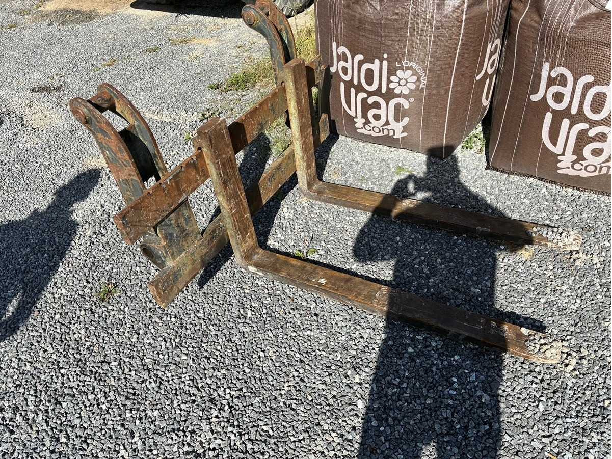 TEREX TL 80 SKID STEER LOADER WITH FORK APRON - Chargeuse compacte sur chenilles: photos 2 TEREX TL 80 SKID STEER LOADER WITH FORK APRON - Chargeuse compacte sur chenilles: photos 2