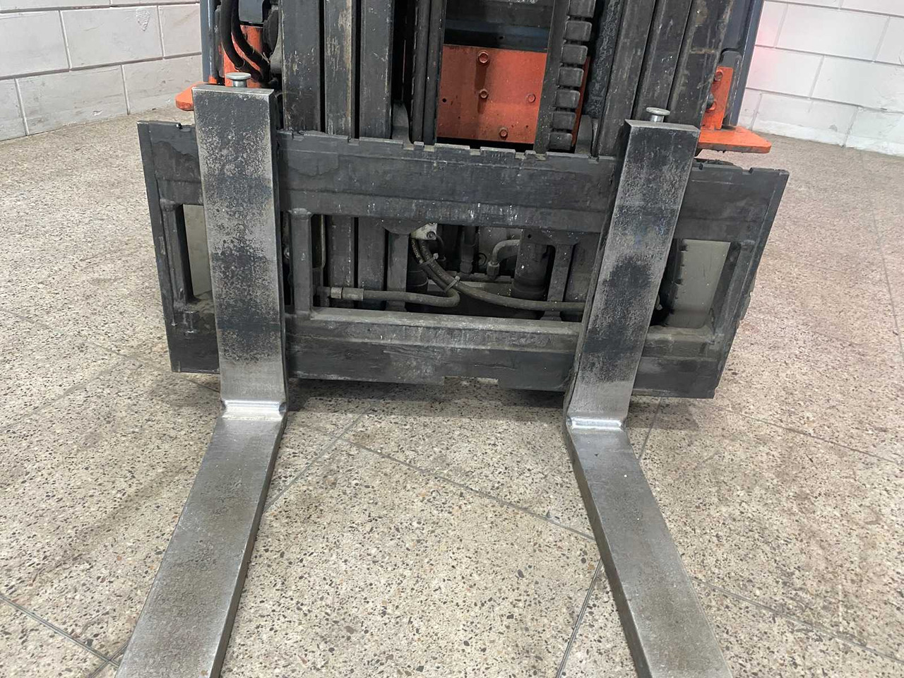 TOYOTA - 2012 - 8 FBEKT 16 - FORKLIFT TRIPLEX - FREE-LIFT - SIDE-SHIFT - Chariot élévateur: photos 5 TOYOTA - 2012 - 8 FBEKT 16 - FORKLIFT TRIPLEX - FREE-LIFT - SIDE-SHIFT - Chariot élévateur: photos 5