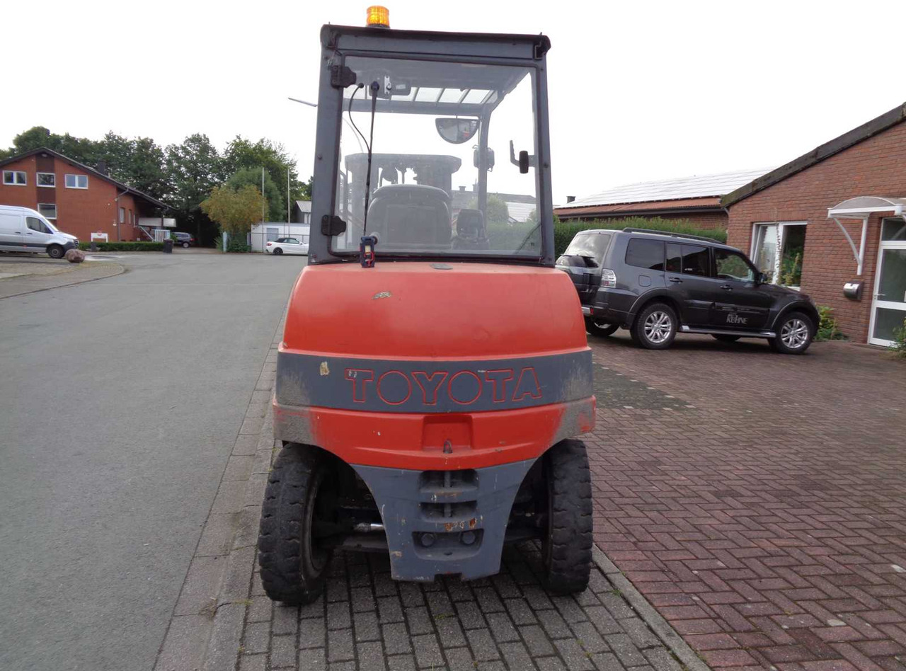 TOYOTA 7FBMF45 ELECTRIC FORKLIFT, TOYOTA 7FBMF45 - Chariot élévateur: photos 2 TOYOTA 7FBMF45 ELECTRIC FORKLIFT, TOYOTA 7FBMF45 - Chariot élévateur: photos 2