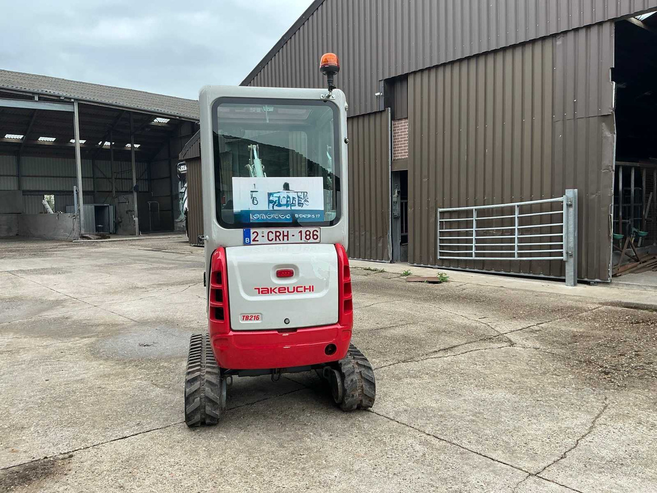 Takeuchi 2020 TAKEUCHI TB216 MINI EXCAVATOR - Mini pelle: photos 4 Takeuchi 2020 TAKEUCHI TB216 MINI EXCAVATOR - Mini pelle: photos 4