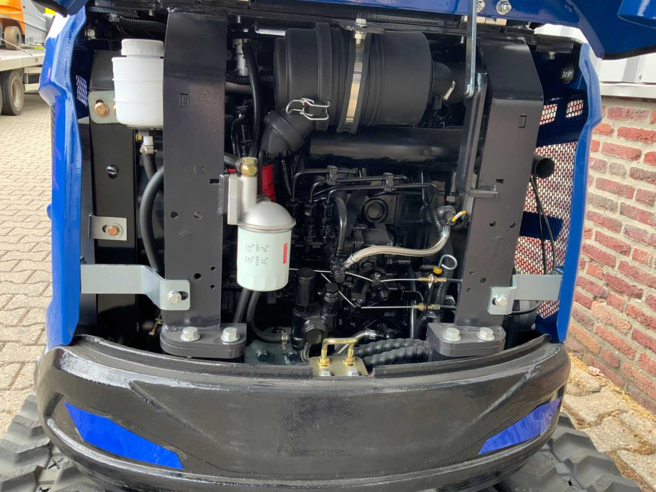 UF Equipment UF EQUIPMENT NM-18 CRAWLER EXCAVATOR - Pelle sur chenille: photos 5 UF Equipment UF EQUIPMENT NM-18 CRAWLER EXCAVATOR - Pelle sur chenille: photos 5