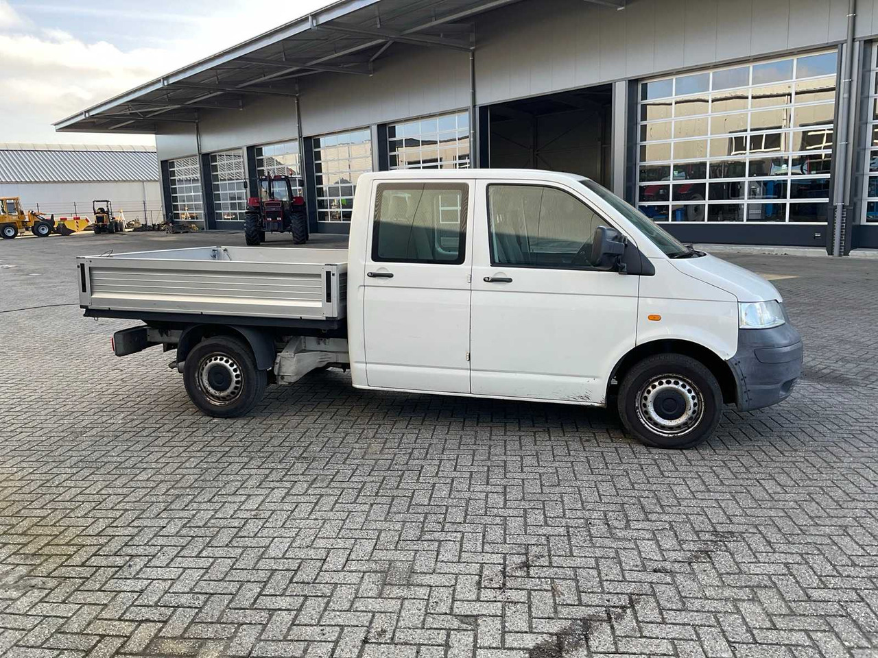 2006 VOLKSWAGEN TRANSPORTER COMMERCIAL VEHICLE - Véhicule utilitaire: photos 5 2006 VOLKSWAGEN TRANSPORTER COMMERCIAL VEHICLE - Véhicule utilitaire: photos 5