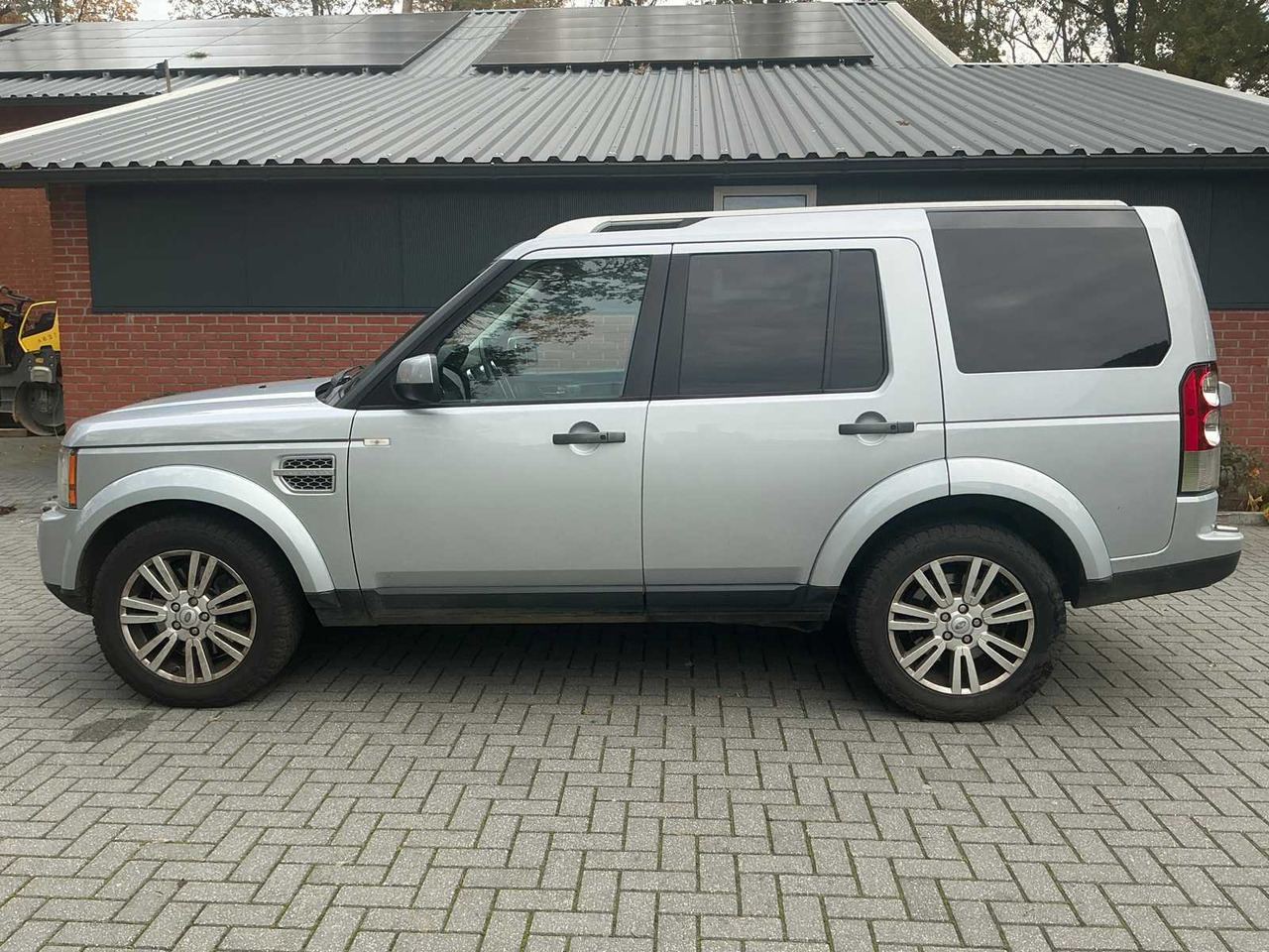 2011 LAND ROVER DISCOVERY 4 8-VLB-02 "GRAY LICENSE PLATE" - Véhicule utilitaire: photos 5 2011 LAND ROVER DISCOVERY 4 8-VLB-02 "GRAY LICENSE PLATE" - Véhicule utilitaire: photos 5