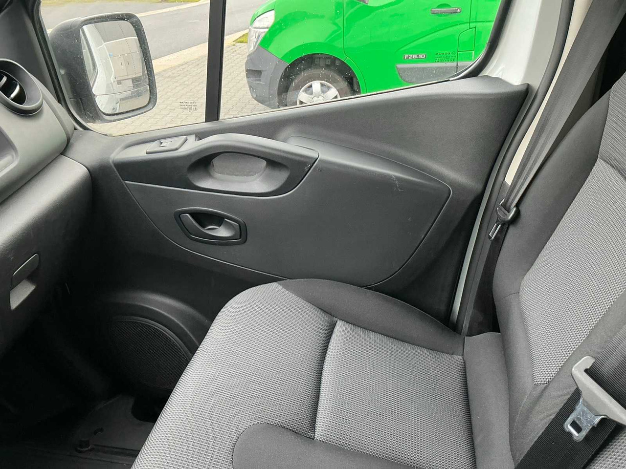 Véhicule utilitaire 2020 RENAULT TRAFIC 1.6DCI 95 T95 L1H1 COMFORT COMMERCIAL VEHICLE: photos 25 Véhicule utilitaire 2020 RENAULT TRAFIC 1.6DCI 95 T95 L1H1 COMFORT COMMERCIAL VEHICLE: photos 25