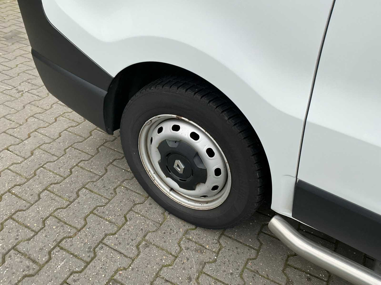 Véhicule utilitaire 2020 RENAULT TRAFIC 1.6DCI 95 T95 L1H1 COMFORT COMMERCIAL VEHICLE: photos 17 Véhicule utilitaire 2020 RENAULT TRAFIC 1.6DCI 95 T95 L1H1 COMFORT COMMERCIAL VEHICLE: photos 17