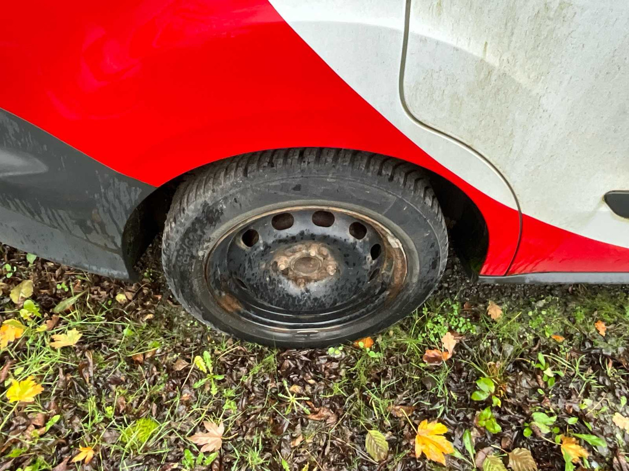 Véhicule utilitaire FORD TRANSIT COURIER VAN: photos 18 Véhicule utilitaire FORD TRANSIT COURIER VAN: photos 18