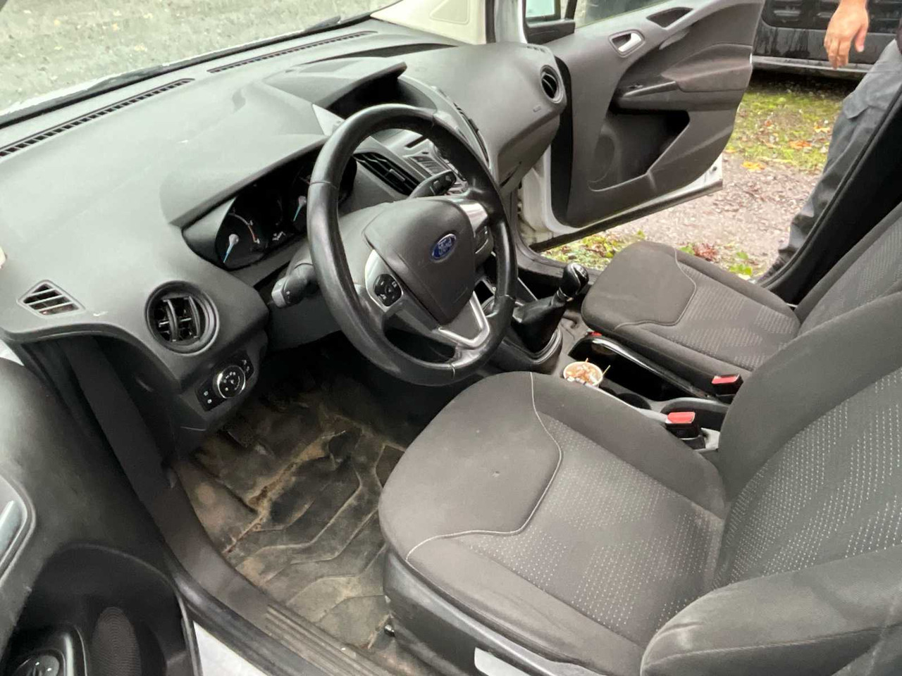 Véhicule utilitaire FORD TRANSIT COURIER VAN: photos 10 Véhicule utilitaire FORD TRANSIT COURIER VAN: photos 10