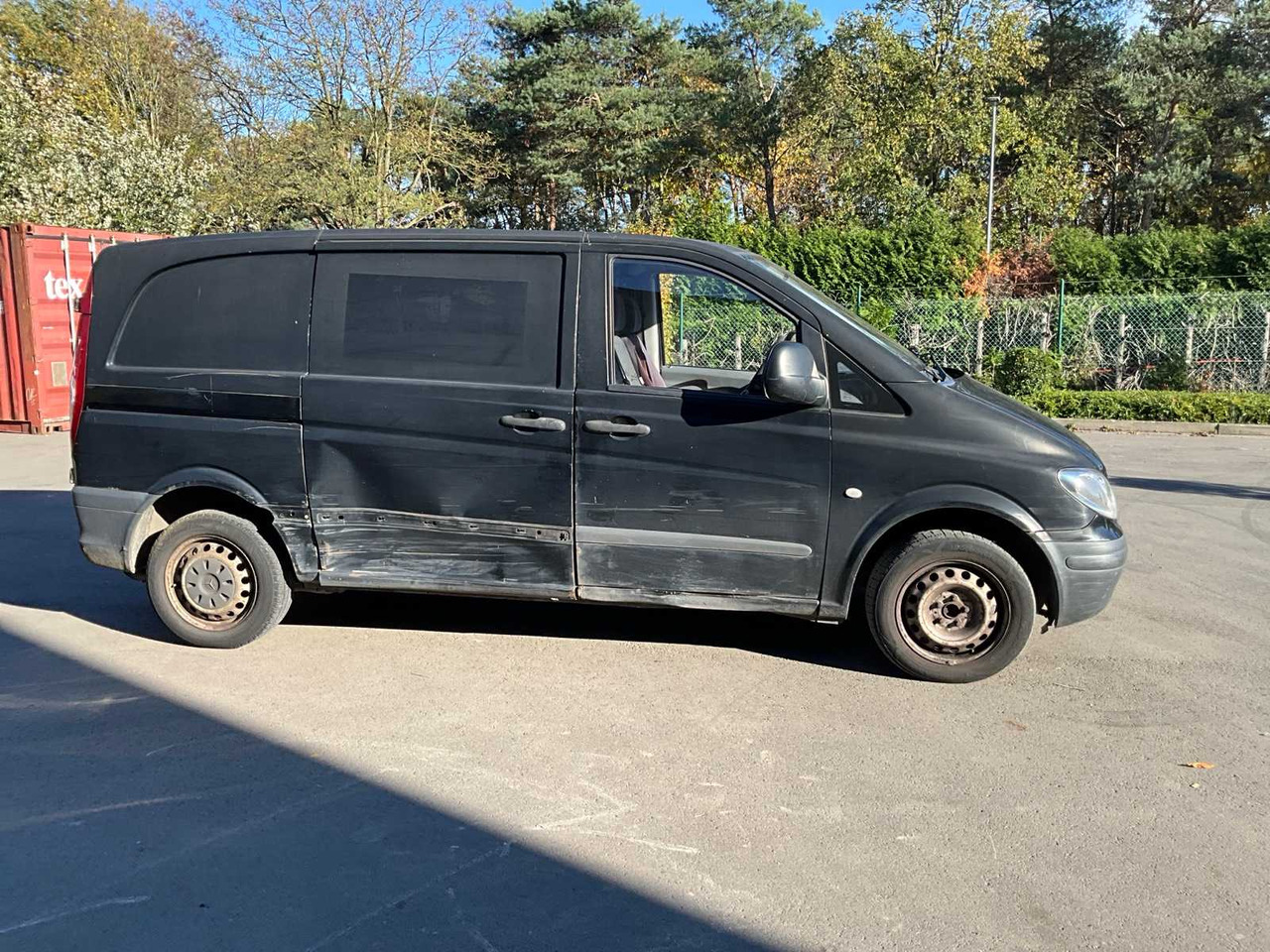 MERCEDES-BENZ VITO COMMERCIAL VEHICLE - Véhicule utilitaire: photos 4 MERCEDES-BENZ VITO COMMERCIAL VEHICLE - Véhicule utilitaire: photos 4