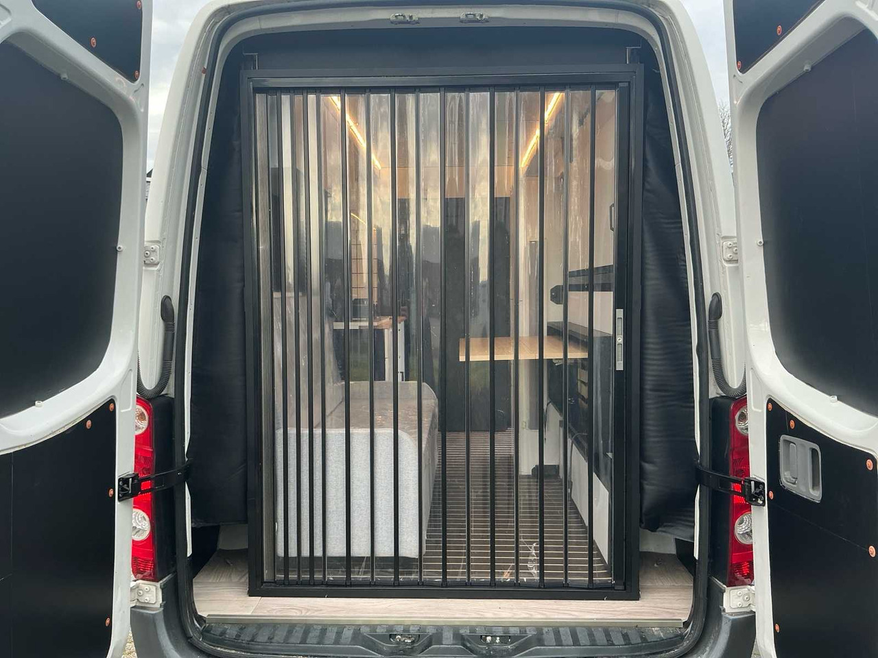 VOLKSWAGEN CRAFTER TDI L2H2 CAMPER BUS HZG-42-R - Véhicule utilitaire: photos 5 VOLKSWAGEN CRAFTER TDI L2H2 CAMPER BUS HZG-42-R - Véhicule utilitaire: photos 5