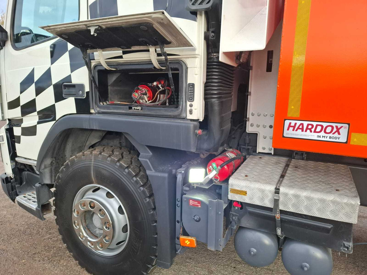 Volvo FM460 - Tombereau: photos 4 Volvo FM460 - Tombereau: photos 4