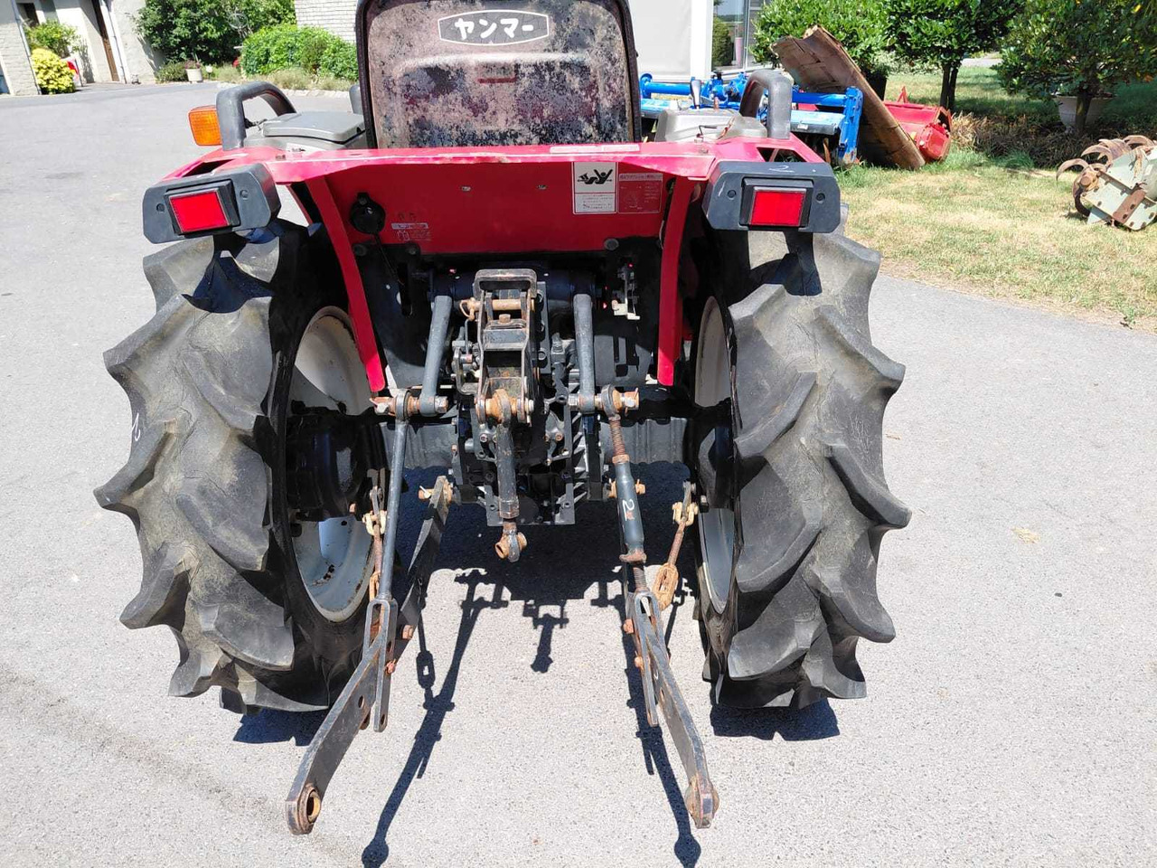 Yanmar F180 - Micro tracteur: photos 4 Yanmar F180 - Micro tracteur: photos 4