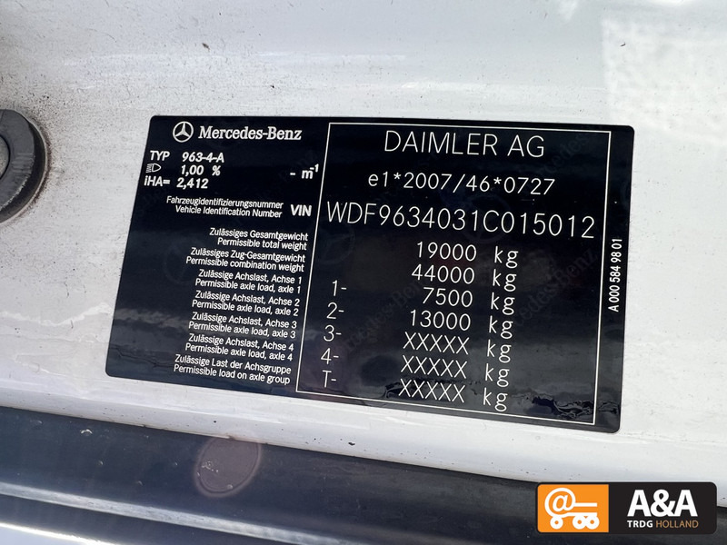 Mercedes-Benz ACTROS 1845 LS - MP5-NEW CONDITION-MIRRORCAM-FRIGO-STAND KLIMA - Tracteur routier: photos 2 Mercedes-Benz ACTROS 1845 LS - MP5-NEW CONDITION-MIRRORCAM-FRIGO-STAND KLIMA - Tracteur routier: photos 2