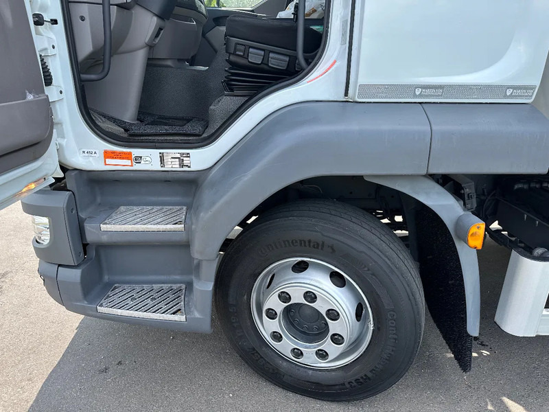 DAF LF 210 LF210.14. EURO6. 2018. KOELBAKWAGEN MET LAADKLEP 2000kg - Camion frigorifique: photos 5 DAF LF 210 LF210.14. EURO6. 2018. KOELBAKWAGEN MET LAADKLEP 2000kg - Camion frigorifique: photos 5