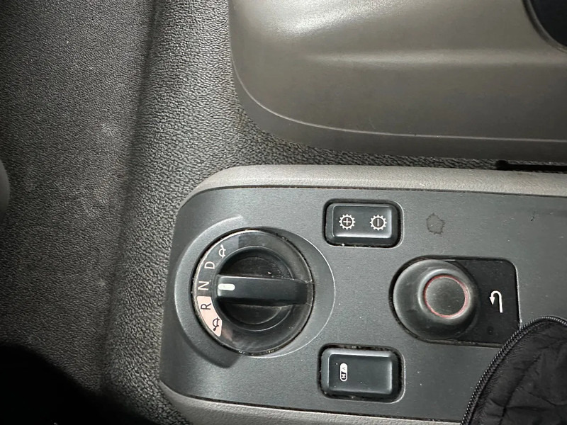 Camion fourgon DAF LF 230 LF230.12 EURO6. 2018. 880x247x233: photos 15