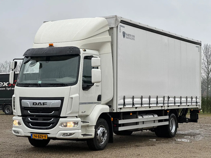DAF LF 260 LF260.16 EURO6. 2022. - Camion à rideaux coulissants: photos 1 DAF LF 260 LF260.16 EURO6. 2022. - Camion à rideaux coulissants: photos 1