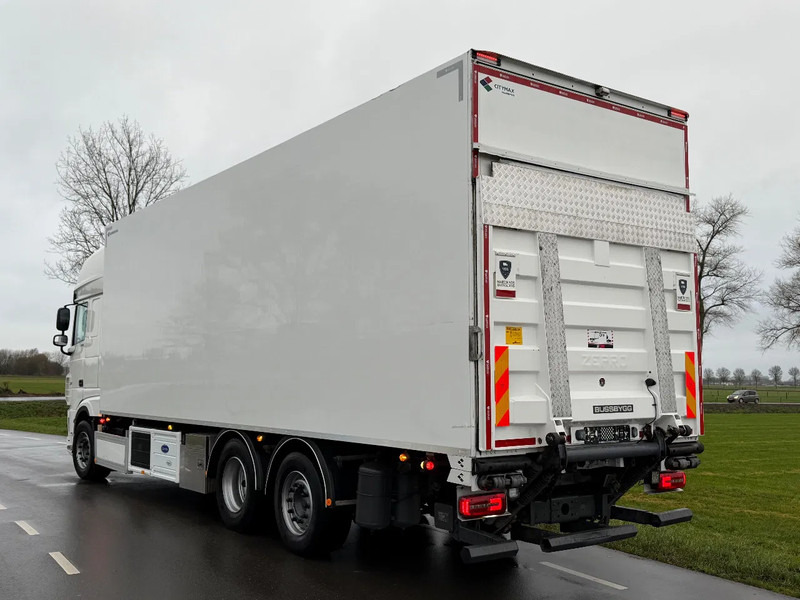 DAF XF 530 XF480. 26. EURO6. - Camion fourgon: photos 4 DAF XF 530 XF480. 26. EURO6. - Camion fourgon: photos 4