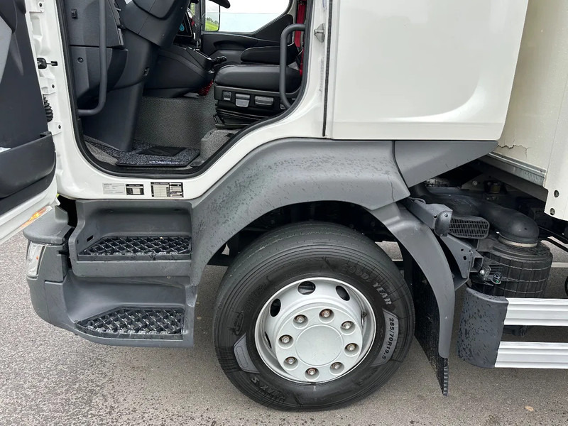 Renault D D250 DTI 8. 14T - Camion fourgon: photos 5 Renault D D250 DTI 8. 14T - Camion fourgon: photos 5