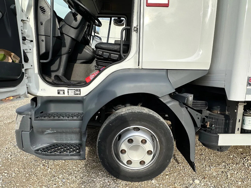 Renault D - Camion fourgon: photos 5 Renault D - Camion fourgon: photos 5