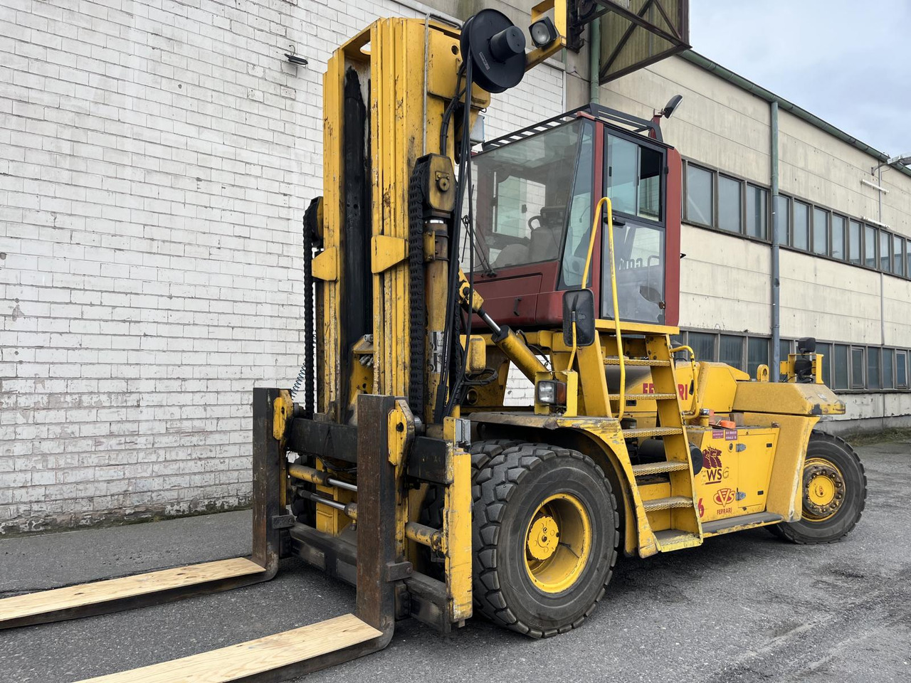 CVS Ferrari F16 - Chariot porte-conteneur: photos 2 CVS Ferrari F16 - Chariot porte-conteneur: photos 2