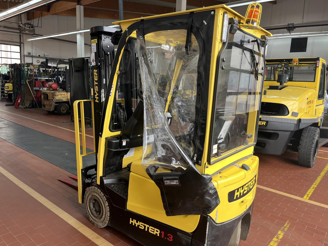 Hyster A.1.3XNT - Chariot élévateur électrique: photos 3 Hyster A.1.3XNT - Chariot élévateur électrique: photos 3