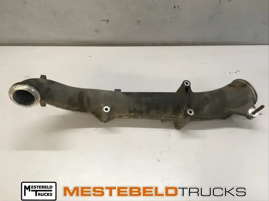 DAF Luchtinlaatbuis  - Tuyau d'admission d'air pour Camion: photos 1 DAF Luchtinlaatbuis  - Tuyau d'admission d'air pour Camion: photos 1