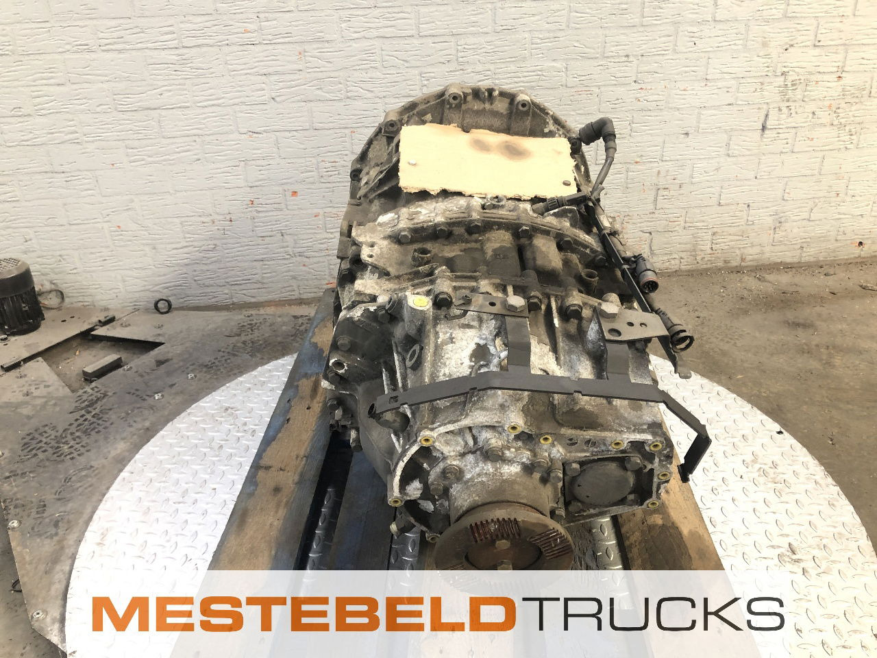 DAF Versnellingsbak 12 AS 2130 TD - Boîte de vitesse et pièces pour Camion: photos 4 DAF Versnellingsbak 12 AS 2130 TD - Boîte de vitesse et pièces pour Camion: photos 4