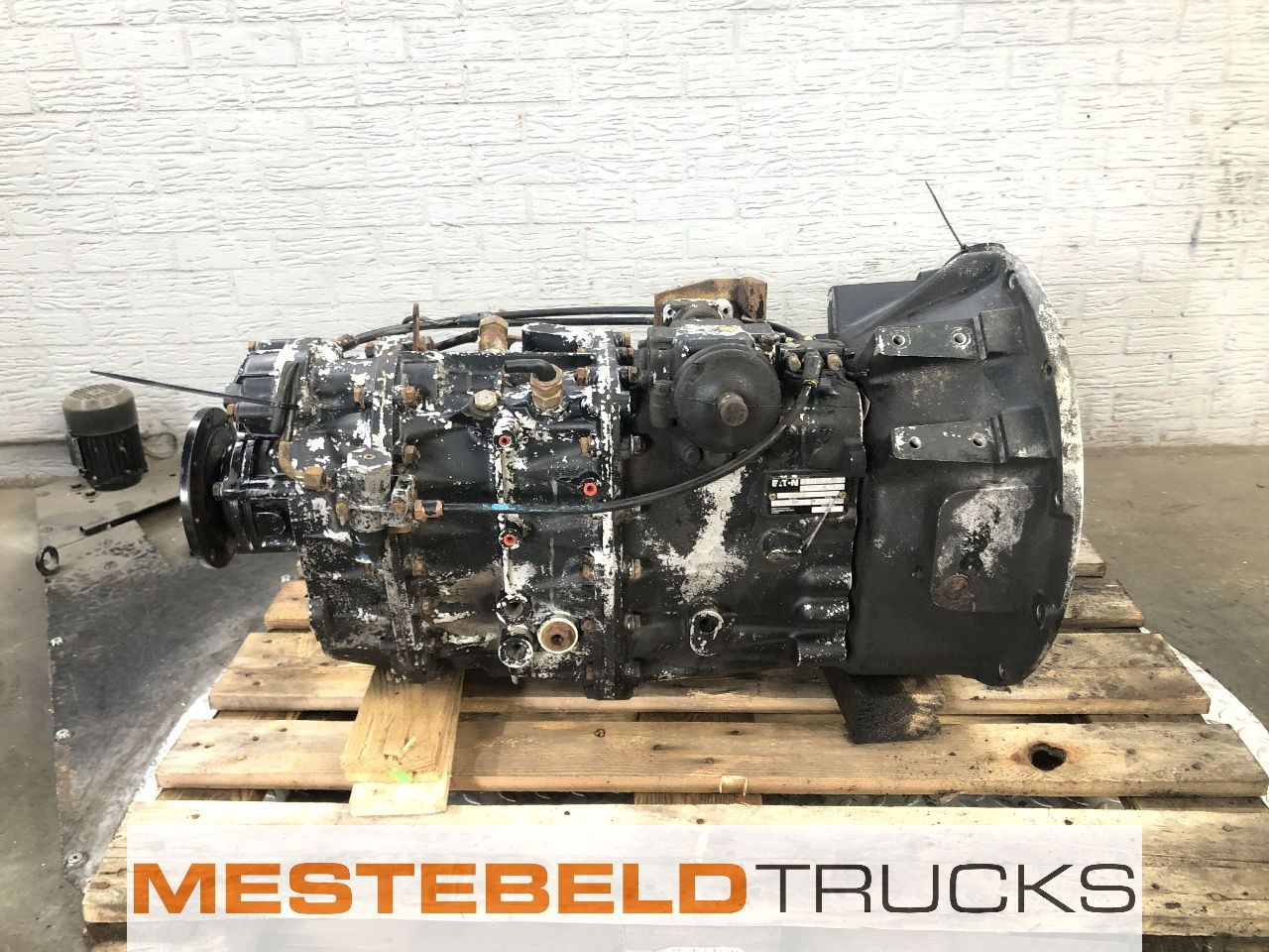 DAF Versnellingsbak V 6109 A RHD - Boîte de vitesse et pièces pour Camion: photos 1 DAF Versnellingsbak V 6109 A RHD - Boîte de vitesse et pièces pour Camion: photos 1