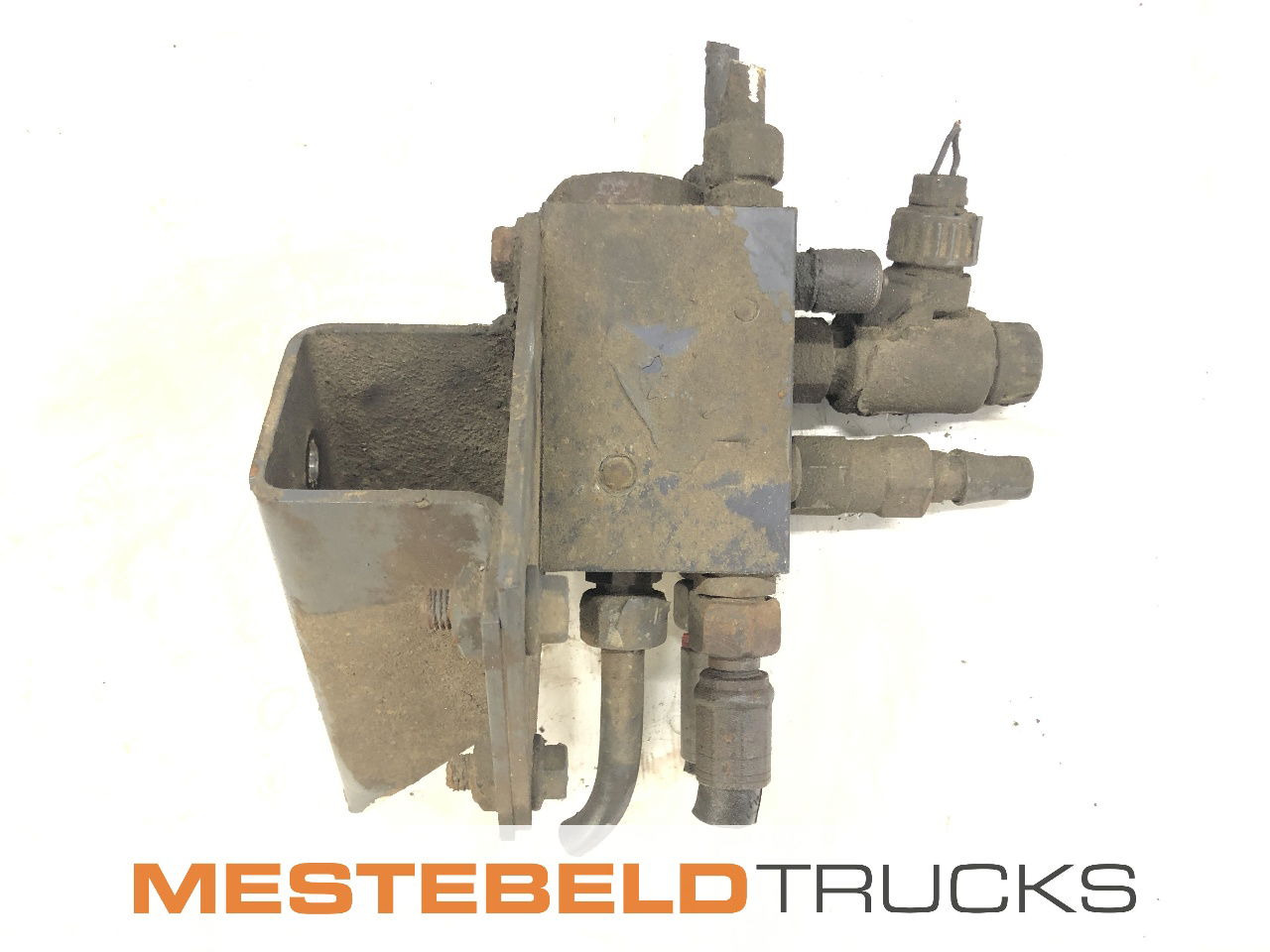 DAF Vloeistofstroomventiel - Commande de gouvernail pour Camion: photos 1 DAF Vloeistofstroomventiel - Commande de gouvernail pour Camion: photos 1