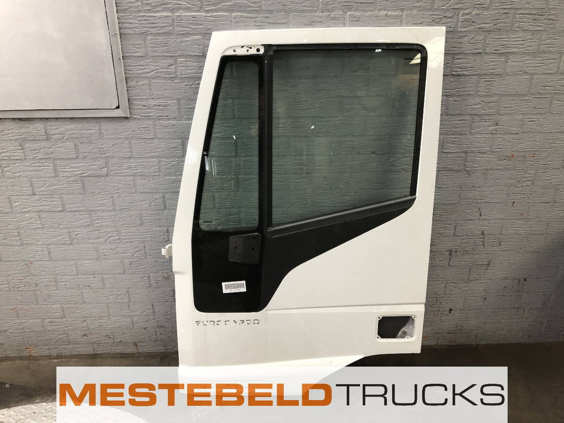 Iveco Deur links - Cabine et intérieur pour Camion: photos 1 Iveco Deur links - Cabine et intérieur pour Camion: photos 1