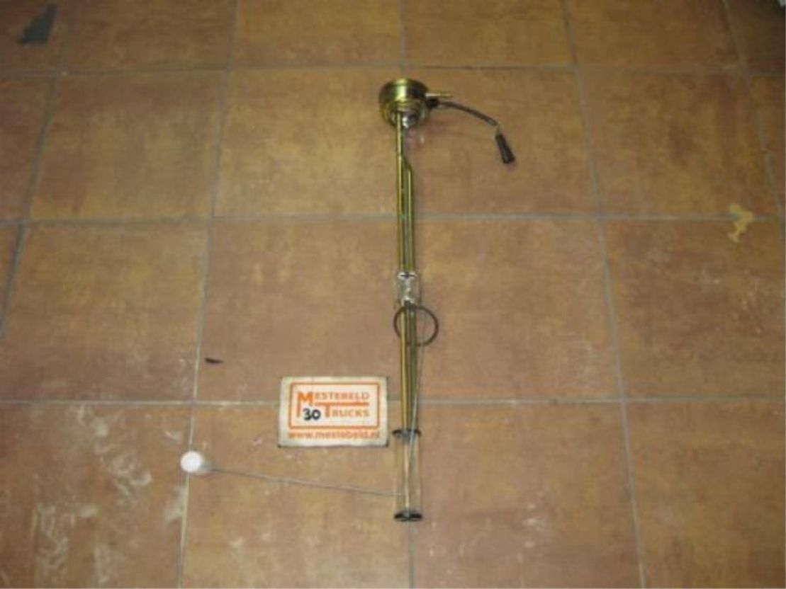 Iveco Tankvlotter - Système de carburant pour Véhicule utilitaire: photos 1 Iveco Tankvlotter - Système de carburant pour Véhicule utilitaire: photos 1