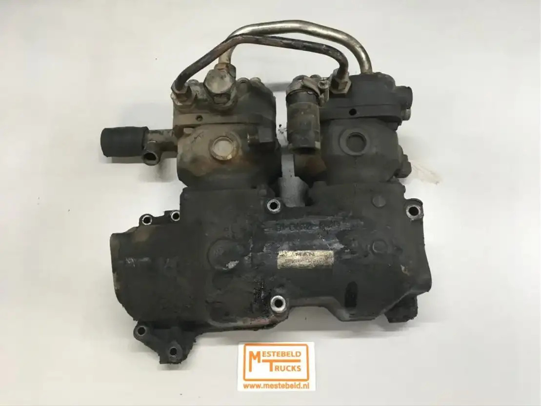 MAN Brandstoffilter - Filtre à carburant pour Camion: photos 1 MAN Brandstoffilter - Filtre à carburant pour Camion: photos 1