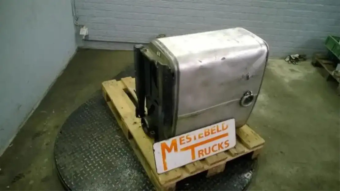 MAN KAT alysator - Système d'échappement pour Camion: photos 1 MAN KAT alysator - Système d'échappement pour Camion: photos 1