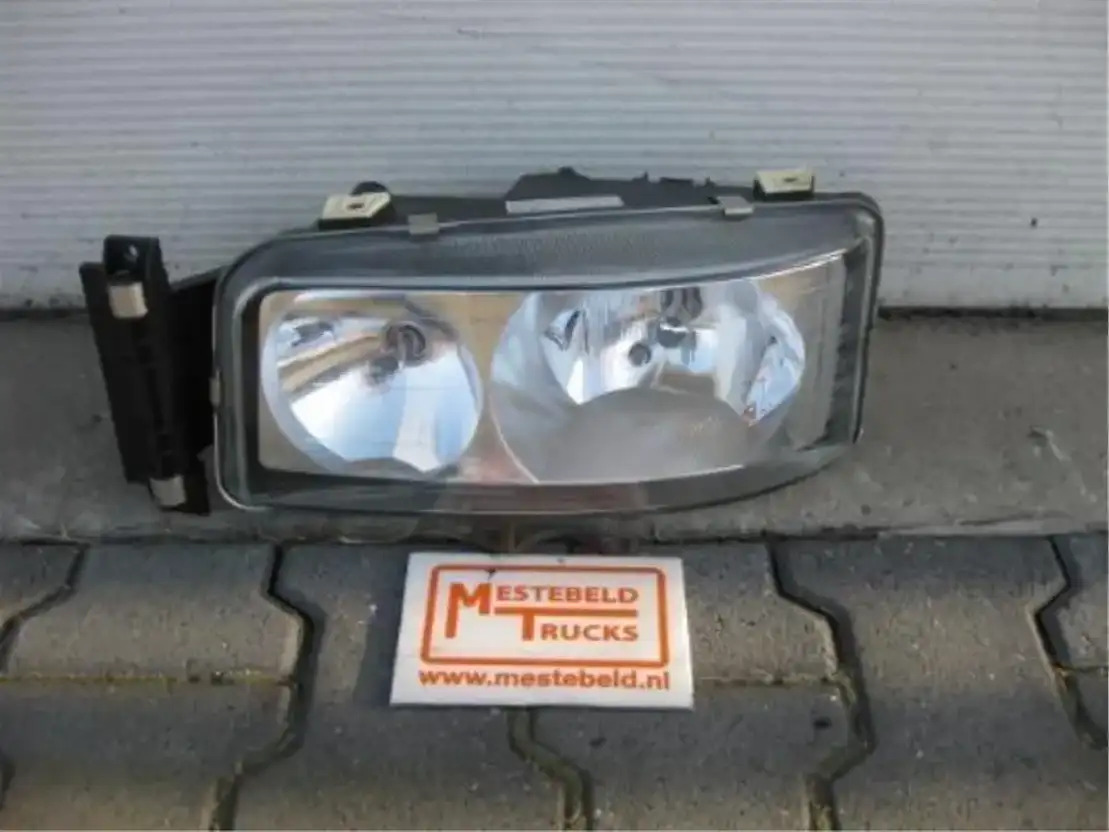 MAN Koplamp TGL-TGM links - Système électrique pour Camion: photos 1 MAN Koplamp TGL-TGM links - Système électrique pour Camion: photos 1