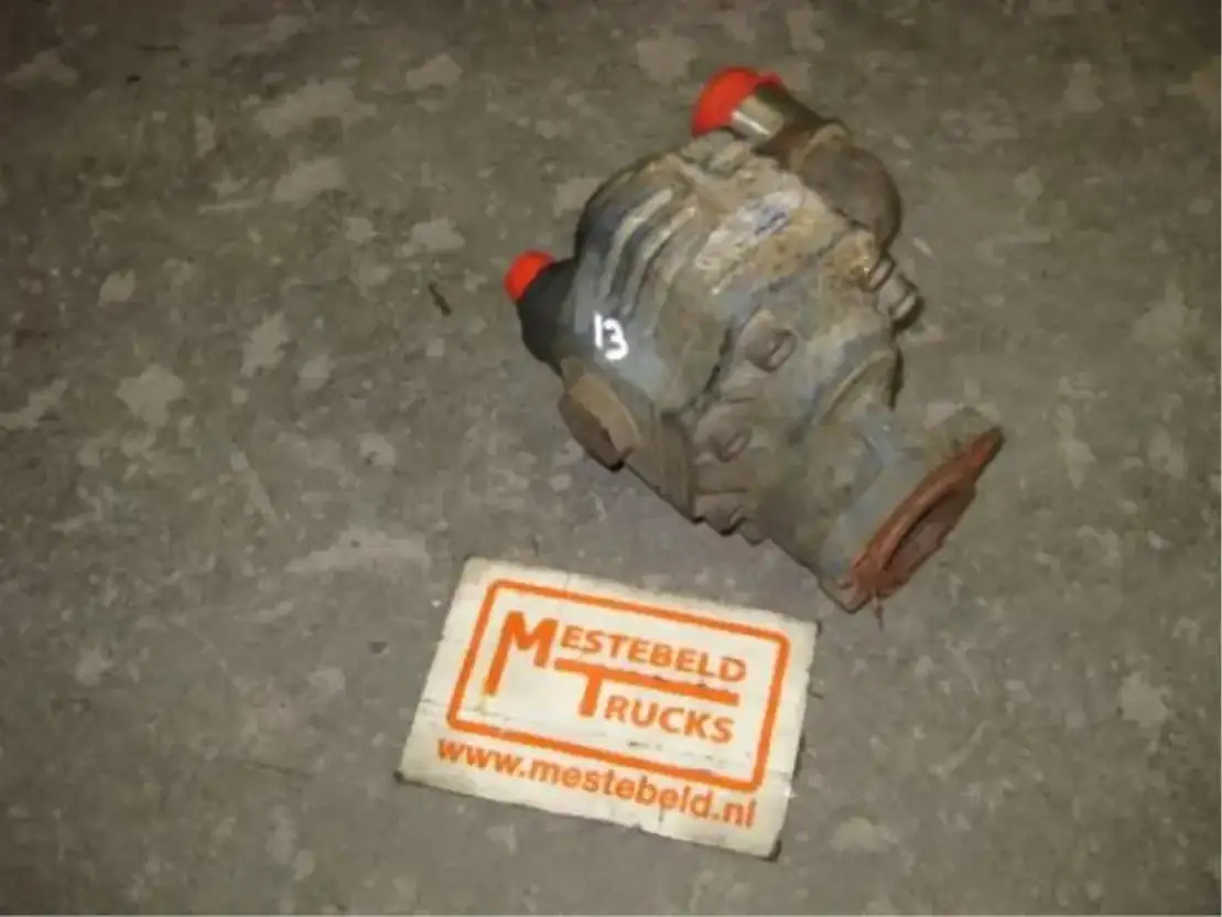 MAN Pomp - Hydraulique pour Camion: photos 1 MAN Pomp - Hydraulique pour Camion: photos 1