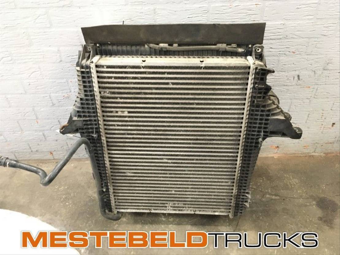 MAN Radiateur + intercooler - Système de refroidissement pour Camion: photos 2 MAN Radiateur + intercooler - Système de refroidissement pour Camion: photos 2