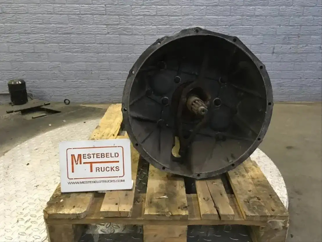 MAN Versn bak RTO 11613 gereviseerd - Boîte de vitesse et pièces pour Camion: photos 3 MAN Versn bak RTO 11613 gereviseerd - Boîte de vitesse et pièces pour Camion: photos 3