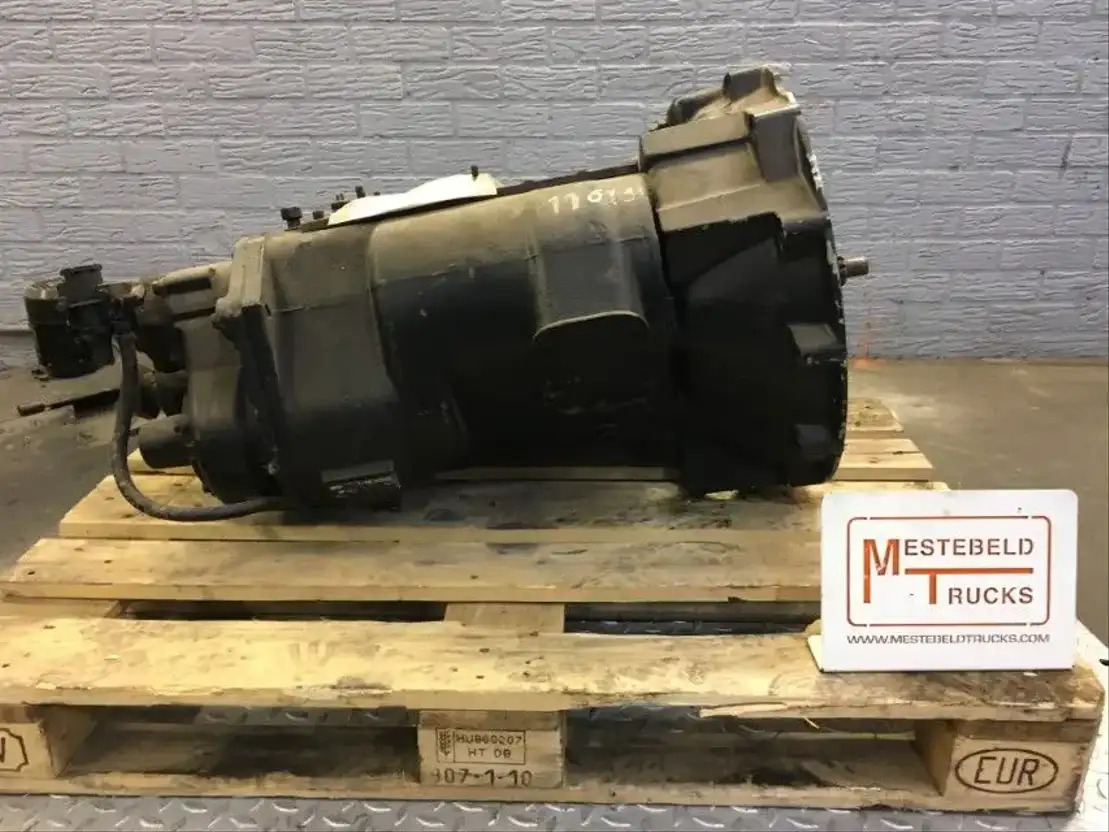 MAN Versn bak RTO 11613 gereviseerd - Boîte de vitesse et pièces pour Camion: photos 1 MAN Versn bak RTO 11613 gereviseerd - Boîte de vitesse et pièces pour Camion: photos 1